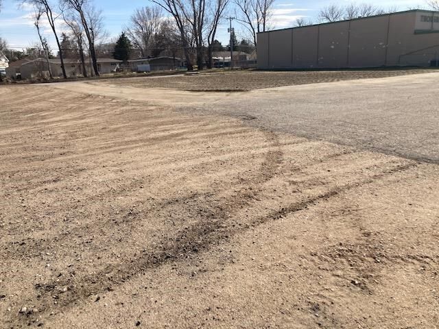 Property Photo:  2500 Burdick Expy E  ND 58701 