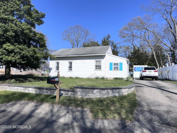 Property Photo:  537 Harding Avenue  NJ 08753 