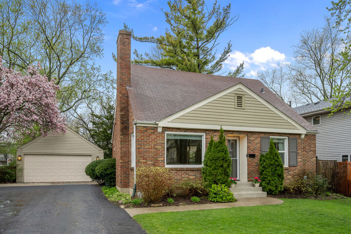 Property Photo:  1015 Hazel Avenue  IL 60015 