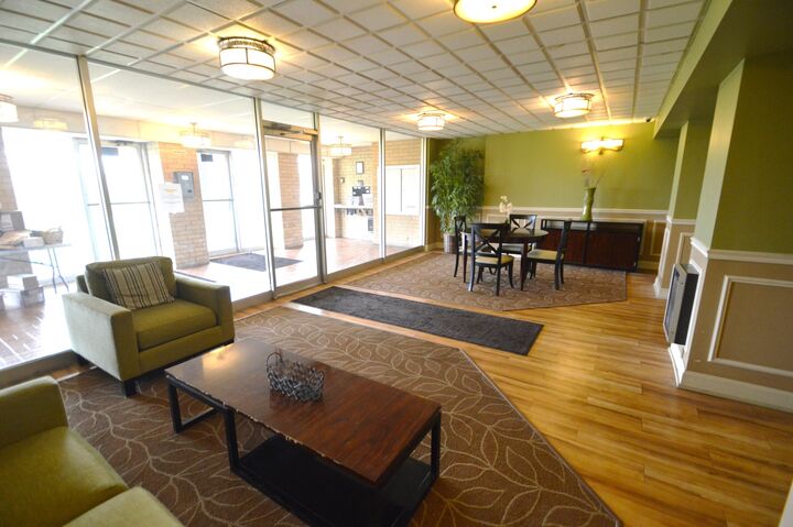 Property Photo:  5400 Walnut Avenue 111  IL 60515 