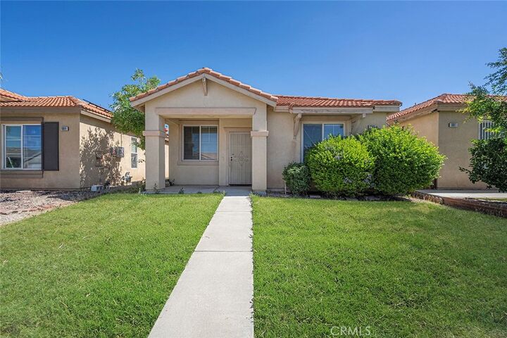 Property Photo:  1085 Encanto Drive  CA 92582 