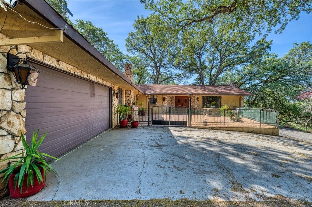 Property Photo:  9196 Upper Lake Lucerne Rd  CA 95485 