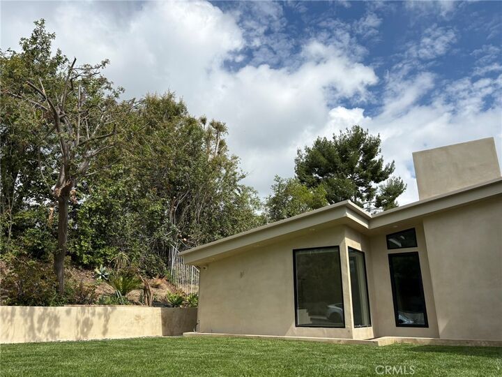 Property Photo: 4236 Ellenita Avenue CA 91356
