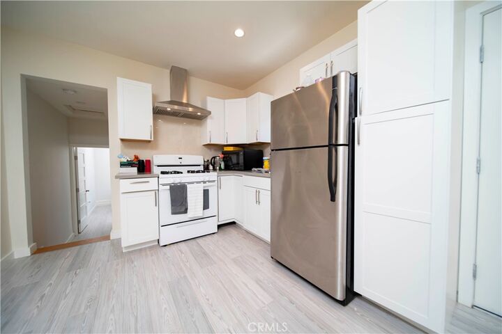 Property Photo: 8135 Noble Ave CA 91402