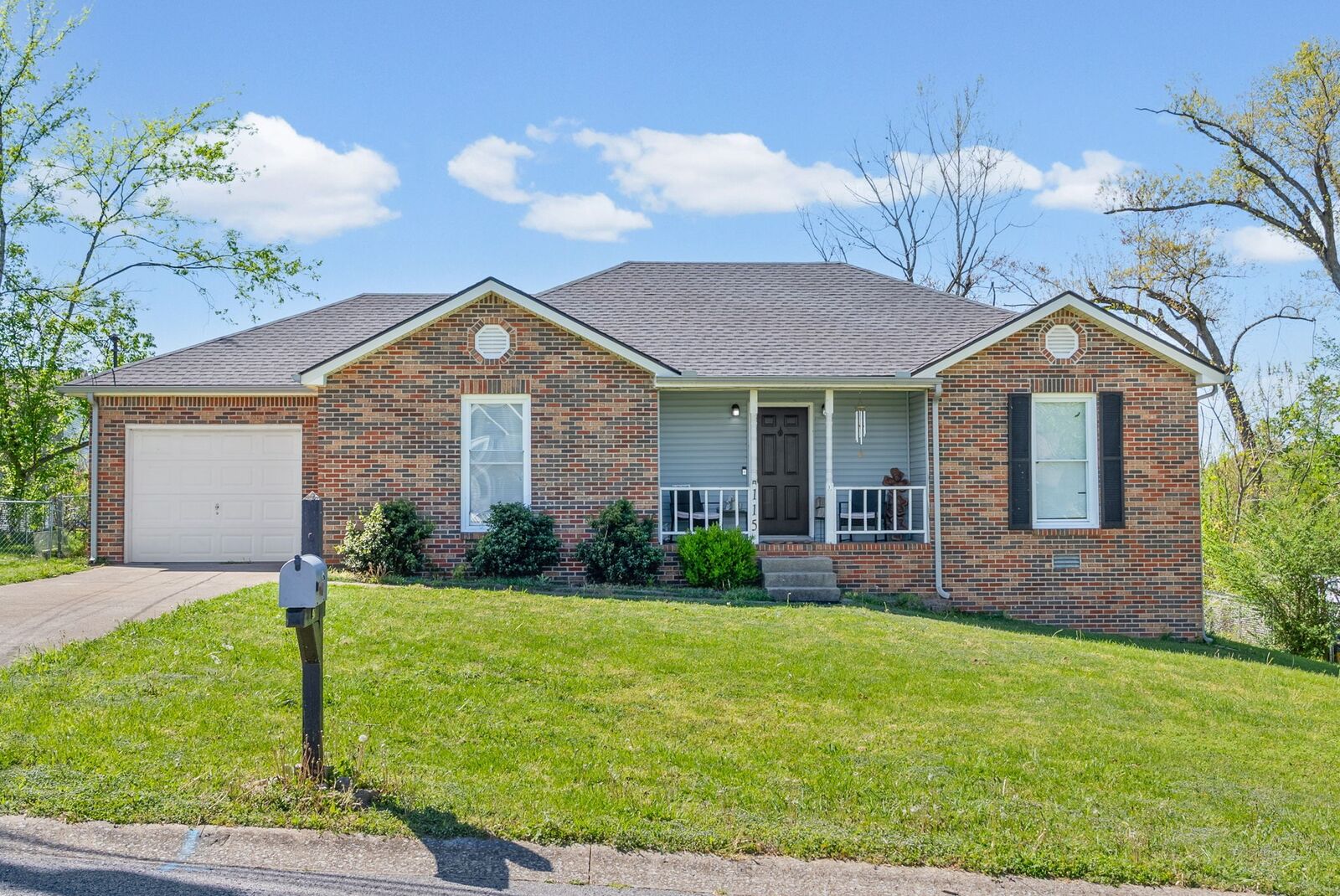 Property Photo:  115 Whitehall Dr  TN 37042 