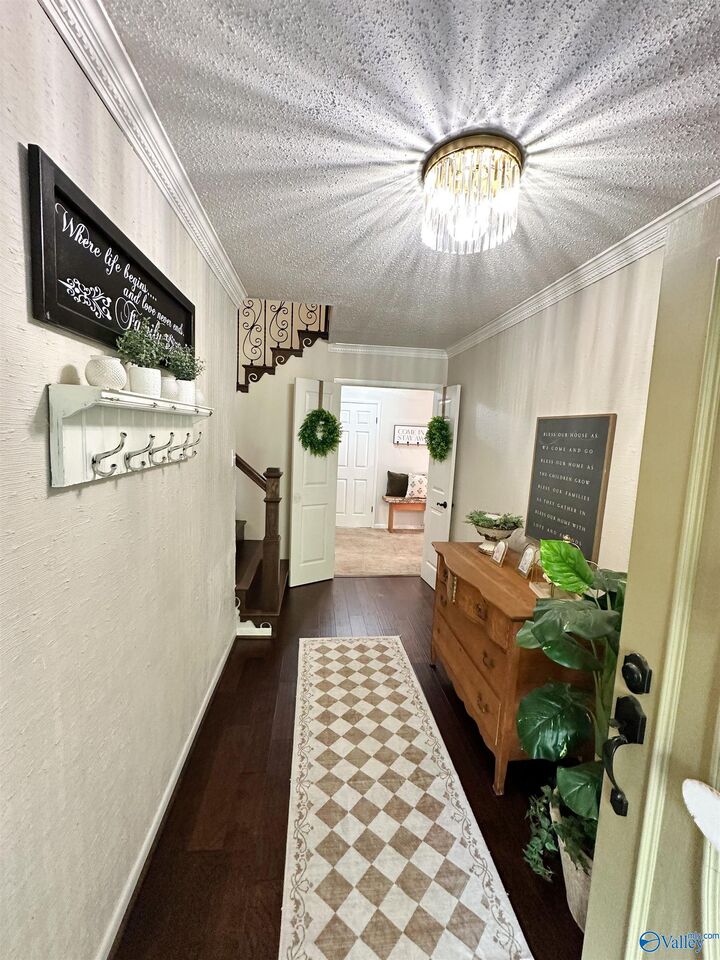 Property Photo:  404 4th Avenue  AL 35905 