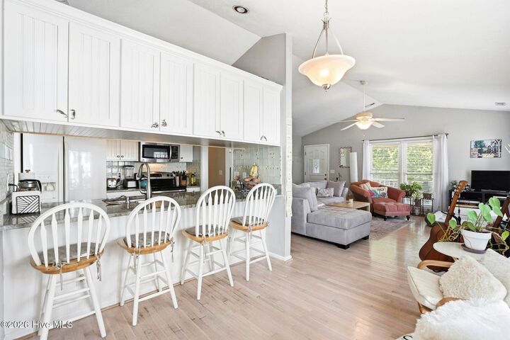 Property Photo:  914 Oceanward Lane  NC 28428 