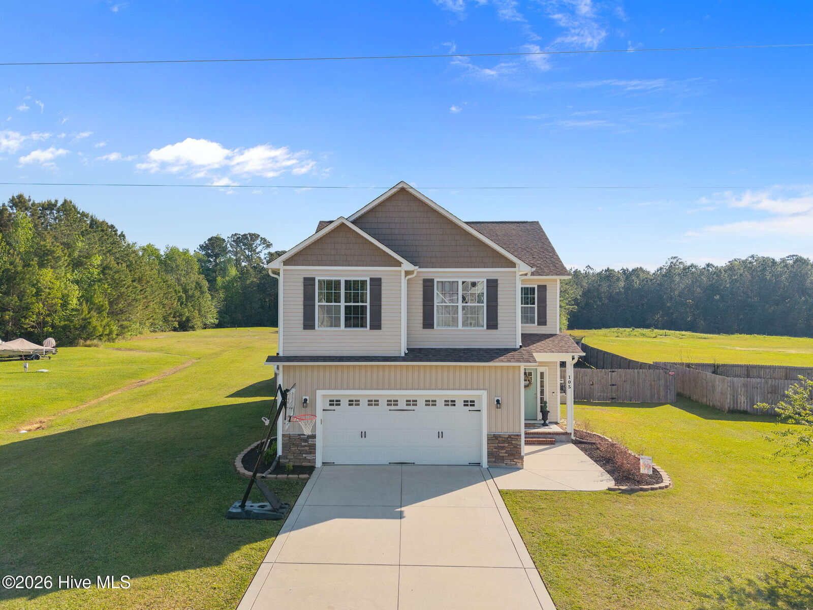 Property Photo:  105 Sparrows Point Lane  NC 28540 