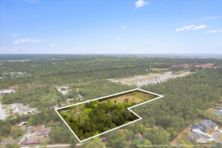 Property Photo:  465 Annandale Trace  NC 28443 