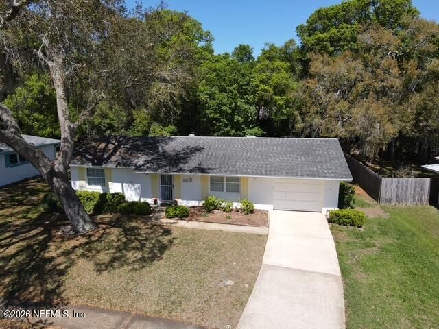 Property Photo:  402 Casuarina Circle  FL 32086 