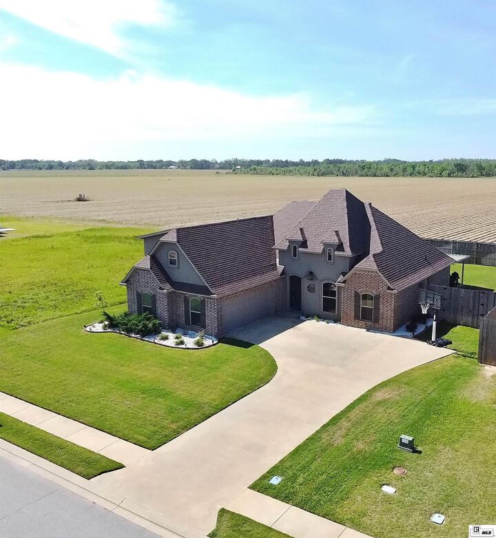 Property Photo:  302 Cotton Trace  LA 71202 