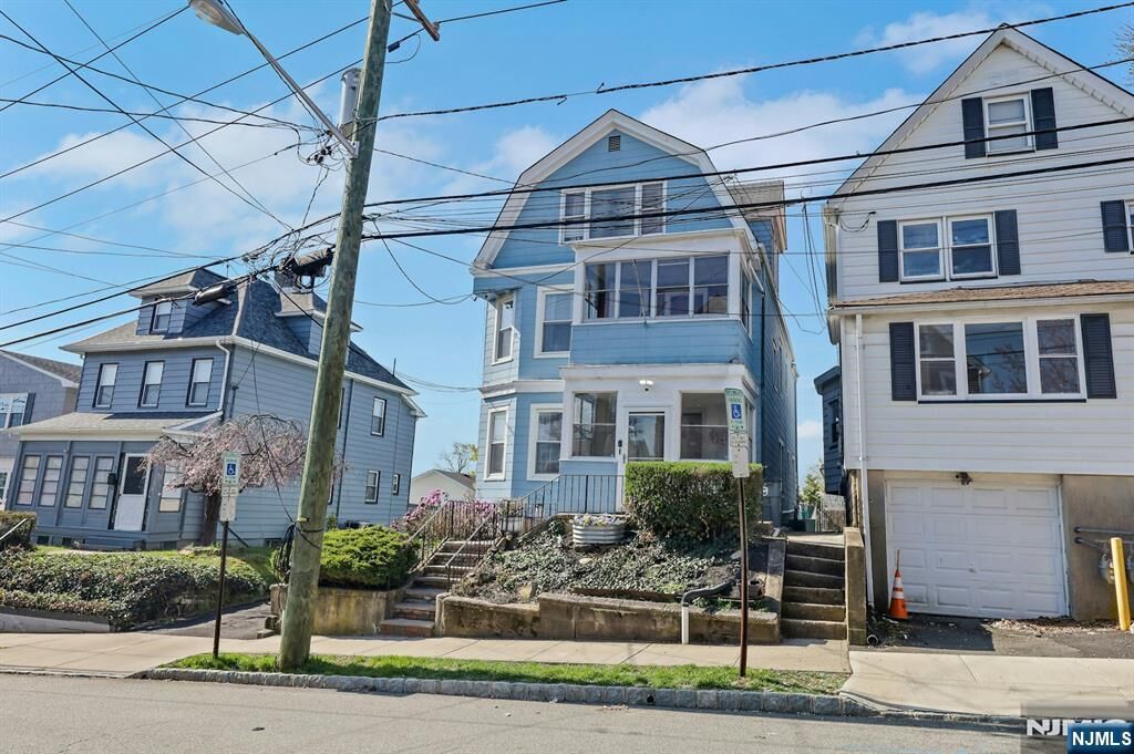 Property Photo:  8 Elm Street  NJ 07052 