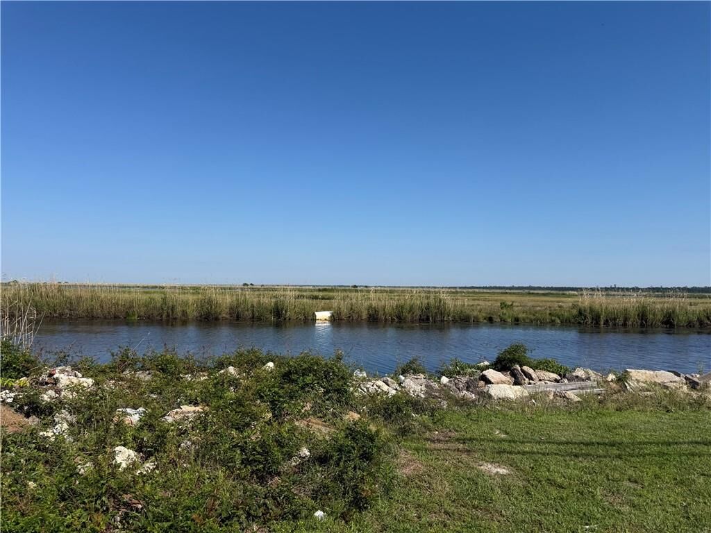Property Photo:  4591 Pontchartrain Drive  LA 70458 