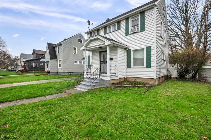 Property Photo:  18950 Meredith Avenue  OH 44119 