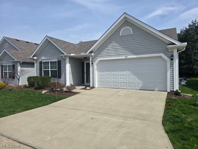 Property Photo:  313 Breckenridge Oval  OH 44035 
