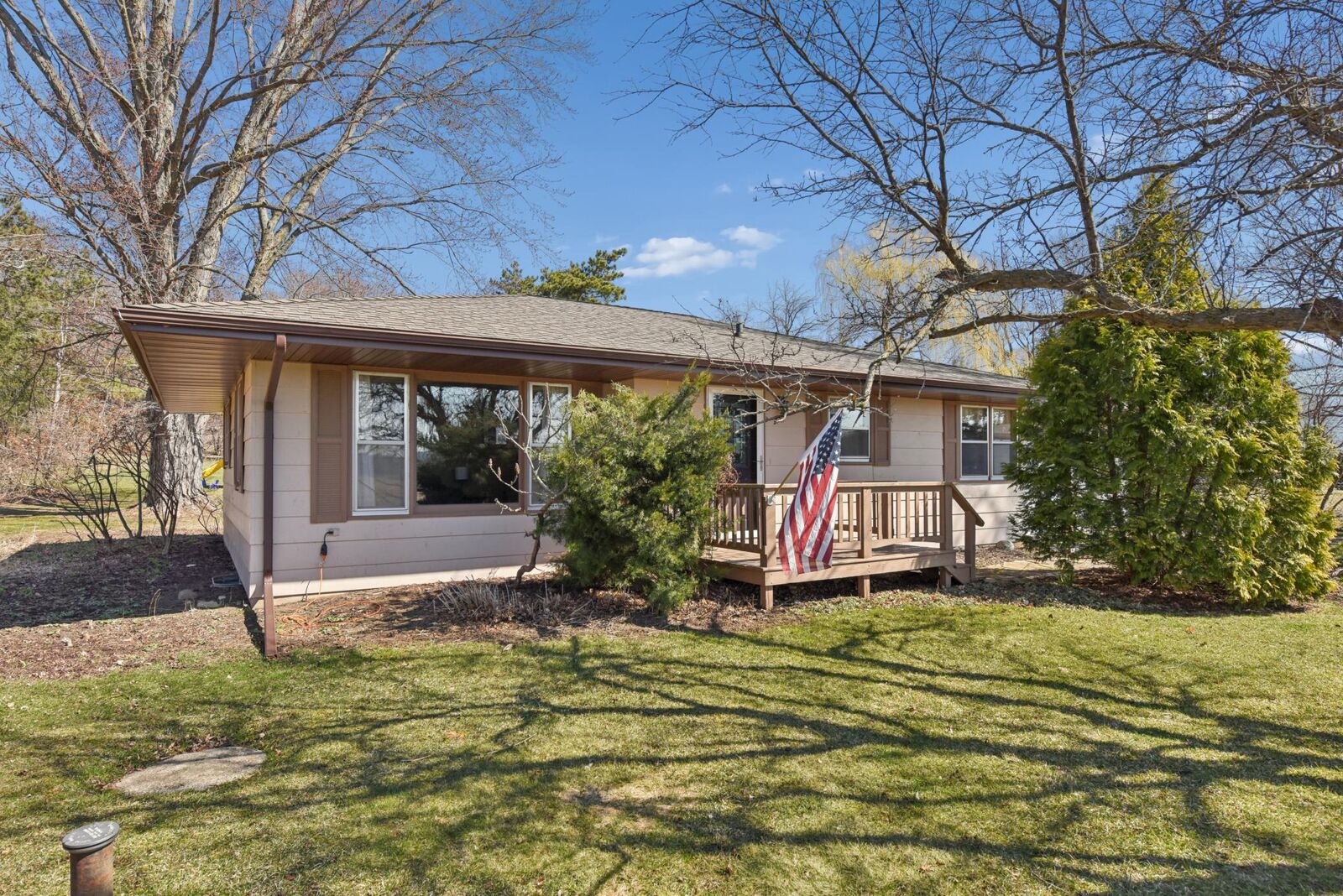 Property Photo:  694 Glover Road  WI 54022 