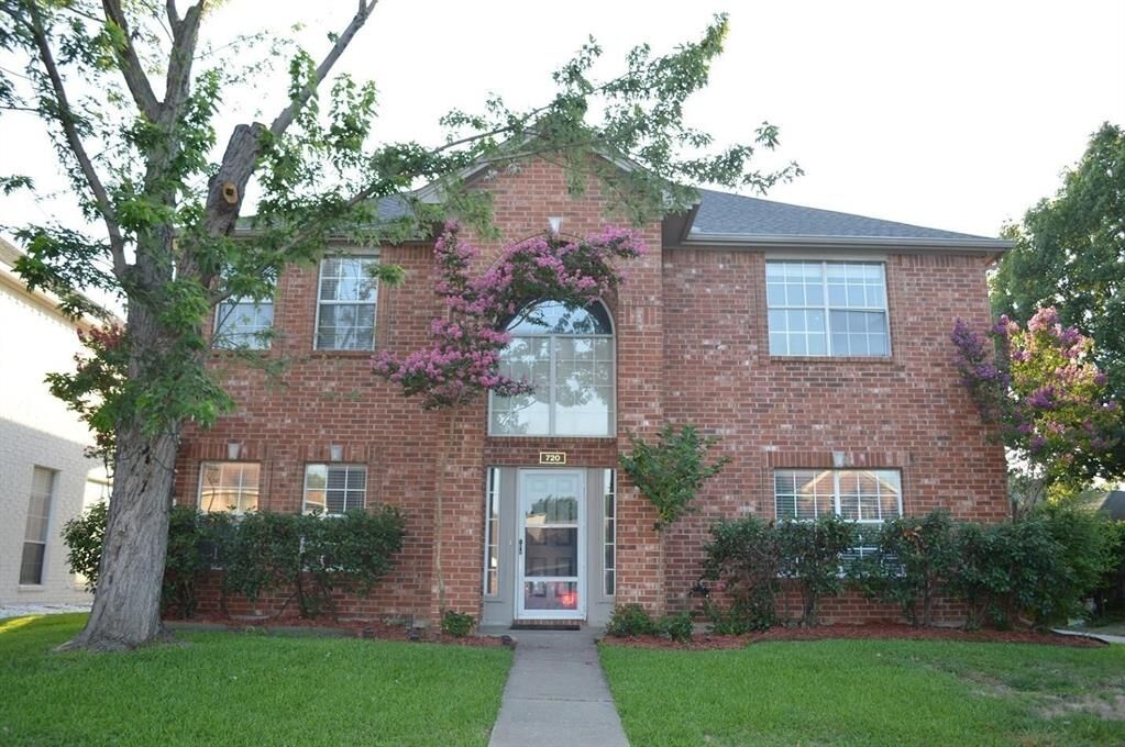 Property Photo: 720 Fawn Valley Drive TX 75002