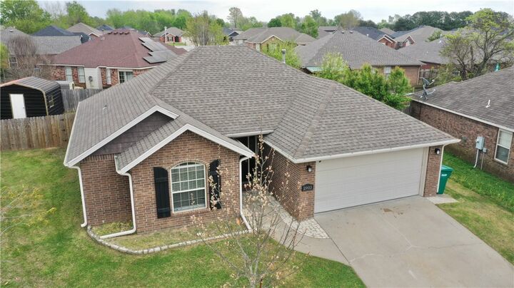 Property Photo: 2903 S D Street AR 72758