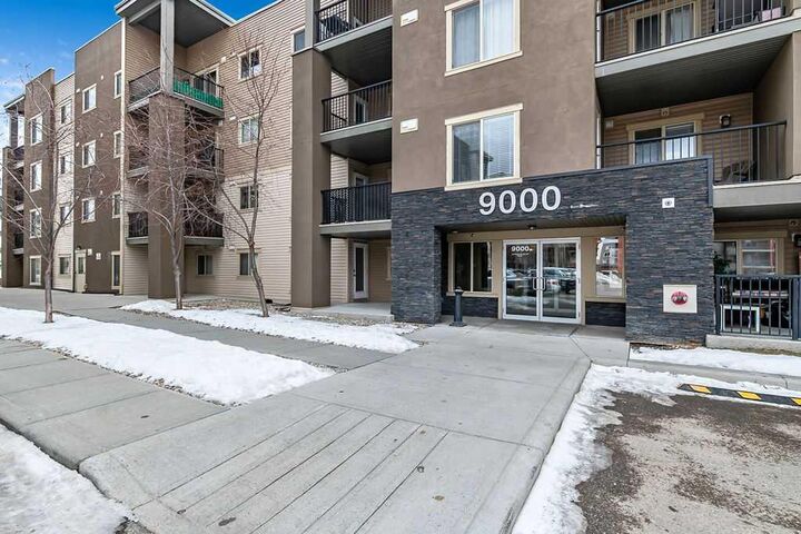 Property Photo: 403 Mackenzie Way SW 9410 AB T4B 3V7