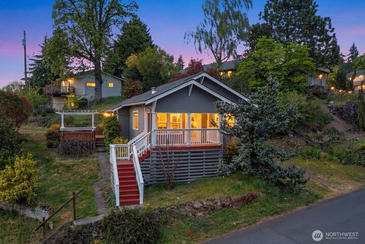 Property Photo:  20  Ashland Loop  WA 98625 