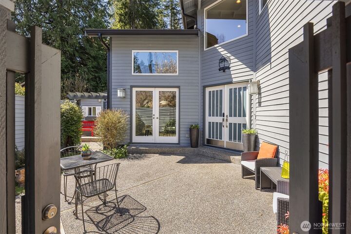 Property Photo: 16309 110th Avenue NE WA 98011