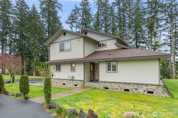 Property Photo: 18222 SE Wax Road WA 98042