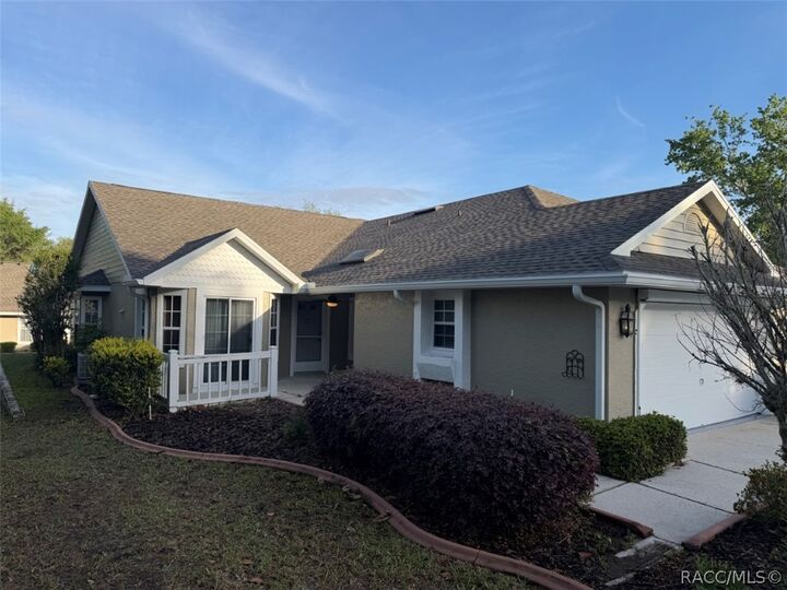Property Photo:  1672 N Foxboro Loop  FL 34429 