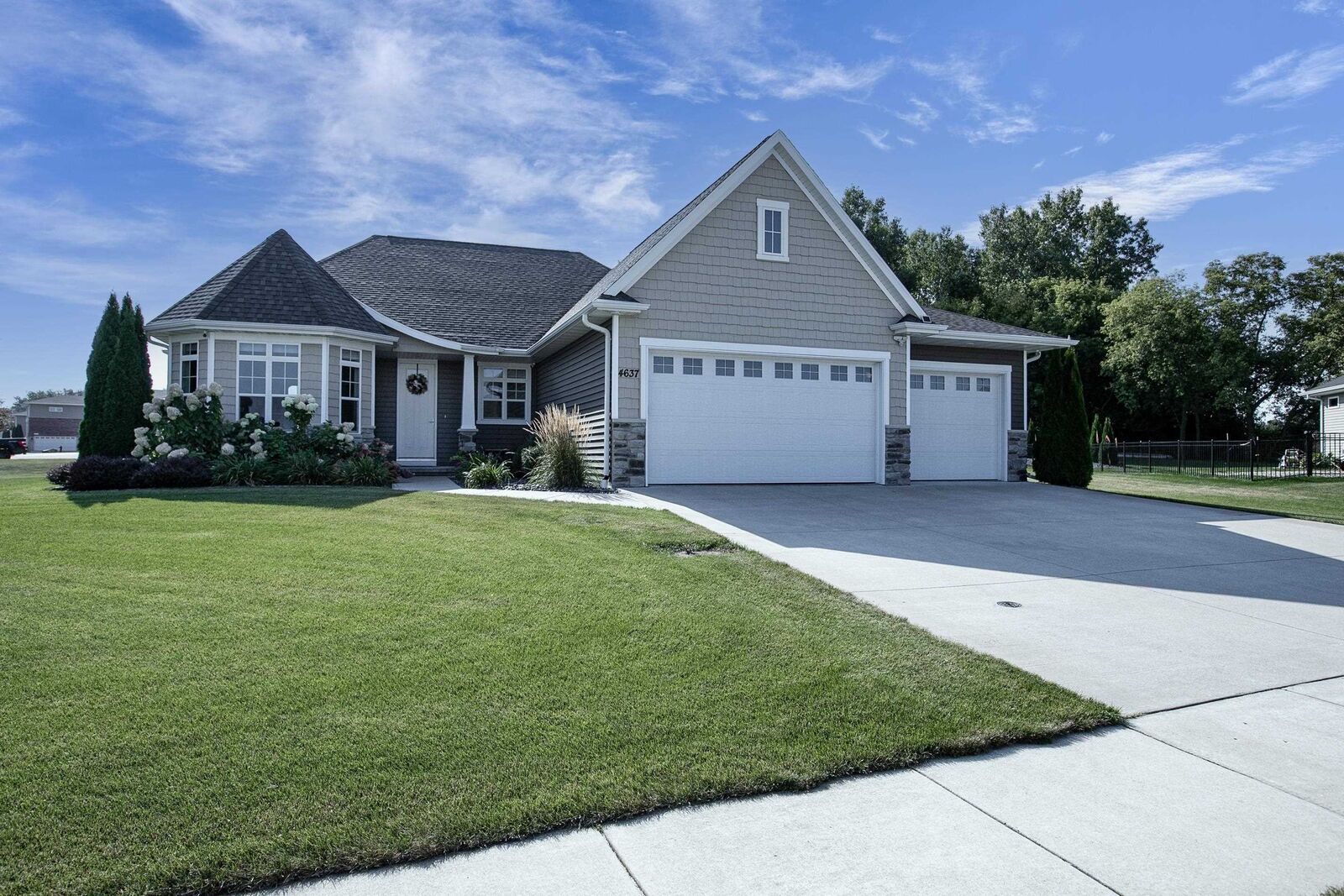 Property Photo:  4637 Trellis Drive  WI 54115 