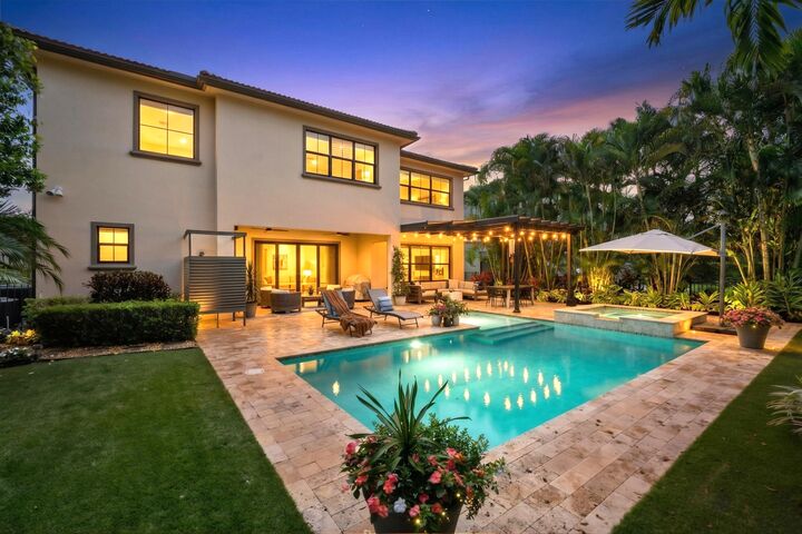 Property Photo: 8685 Watercrest Circle W FL 33076