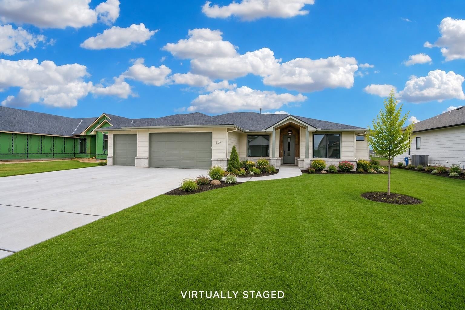 Property Photo:  3137 Pine Grove Cir  KS 67205 