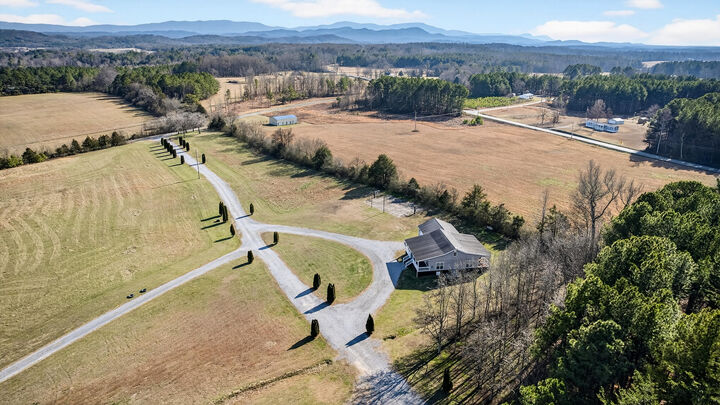 Property Photo:  229 Davis Lane  TN 37362 