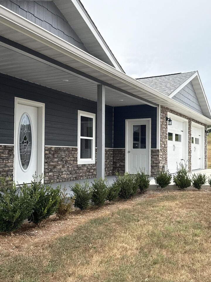 Property Photo:  631 Spring Valley Drive  AR 72554 