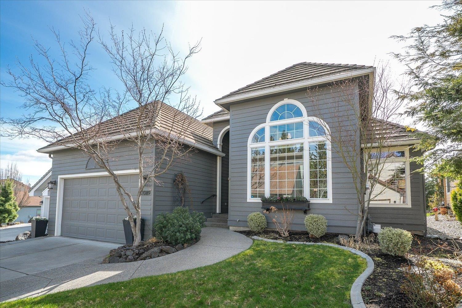 Property Photo:  2089 S Parkwood Cir  WA 99223 