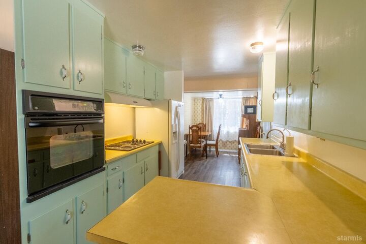 Property Photo: 859 Glorene Avenue CA 96150