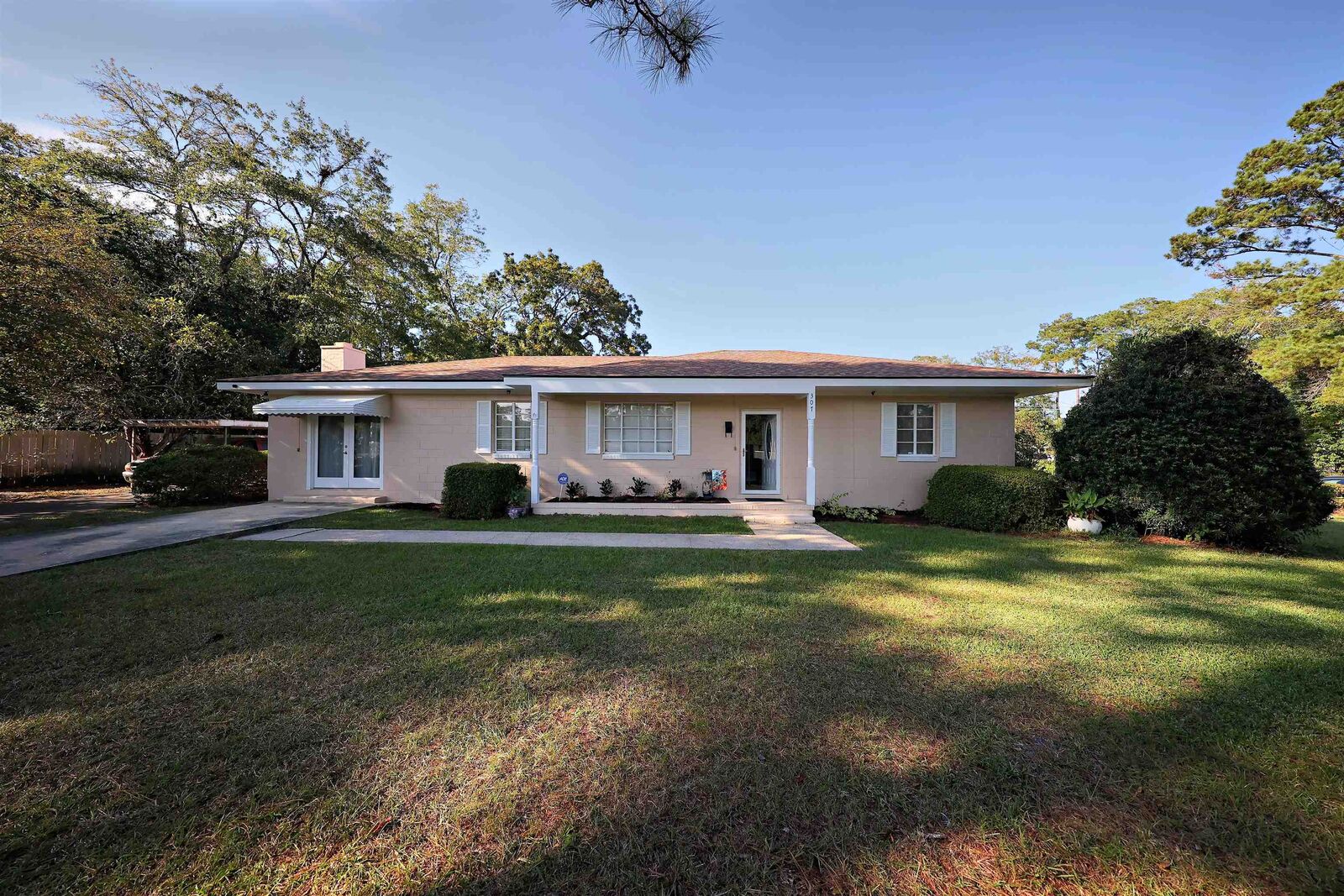 Property Photo: 307 Varnedoe Street GA 31792
