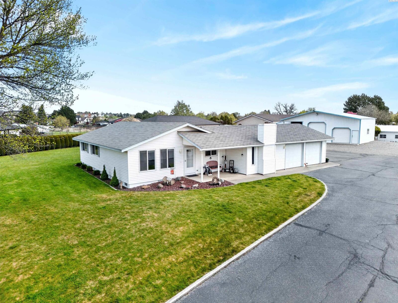 Property Photo: 2603 N Rd. 56 WA 99301