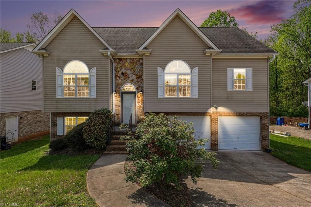 Property Photo:  4990 Fiddlers Run Drive  NC 27284 