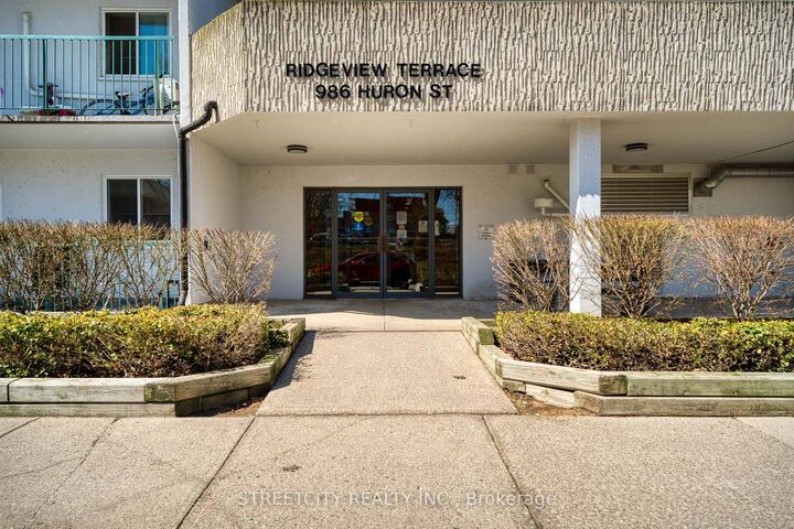 Property Photo: 986 Huron Street 401 ON N5Y 5E4