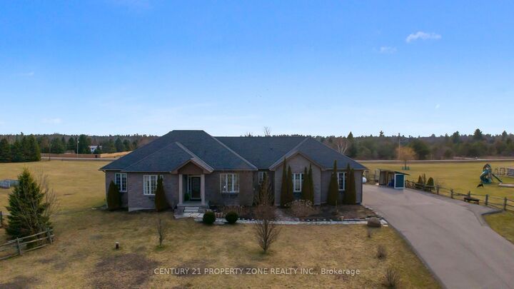 Property Photo:  2 Harry Parker Place  ON L0M 1J0 