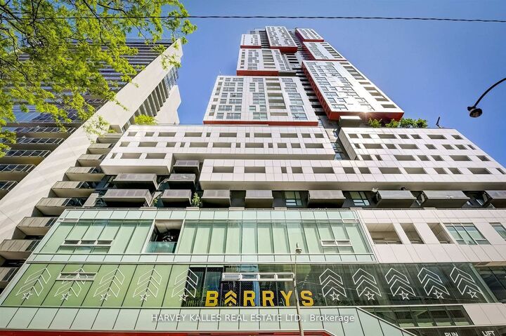 Property Photo: 318 Richmond Street W 1508 ON M5V 0B4