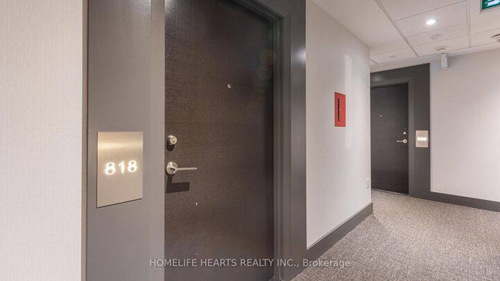 Property Photo: 8868 Yonge Street 818 ON L4C 1Z8