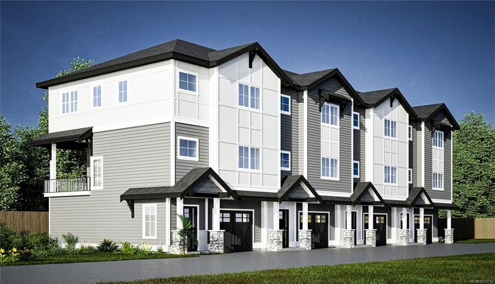 Property Photo: 990 McBriar Ave #3 BC V8X 3M3