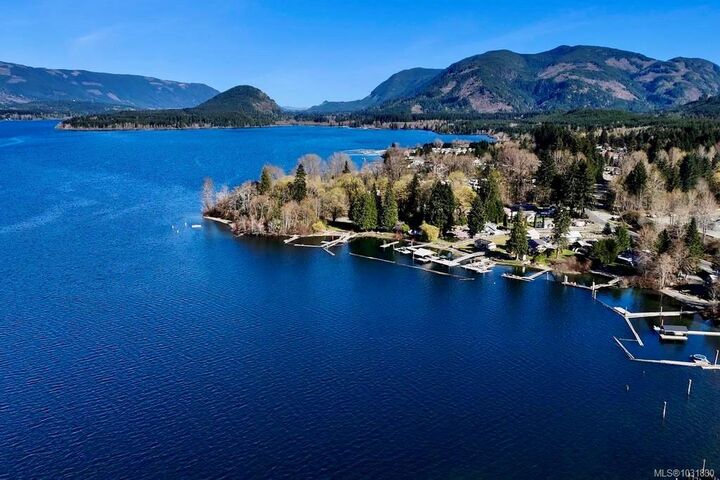 Property Photo: 10200 South Shore Rd BC V0R 1Y0