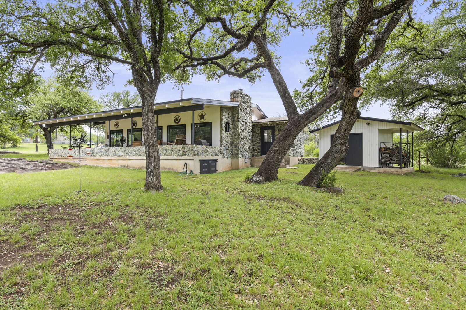 Property Photo: 160 Lake Shore Drive TX 78657