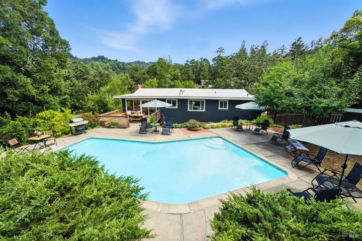 Property Photo:  46 Carson Road  CA 94973 