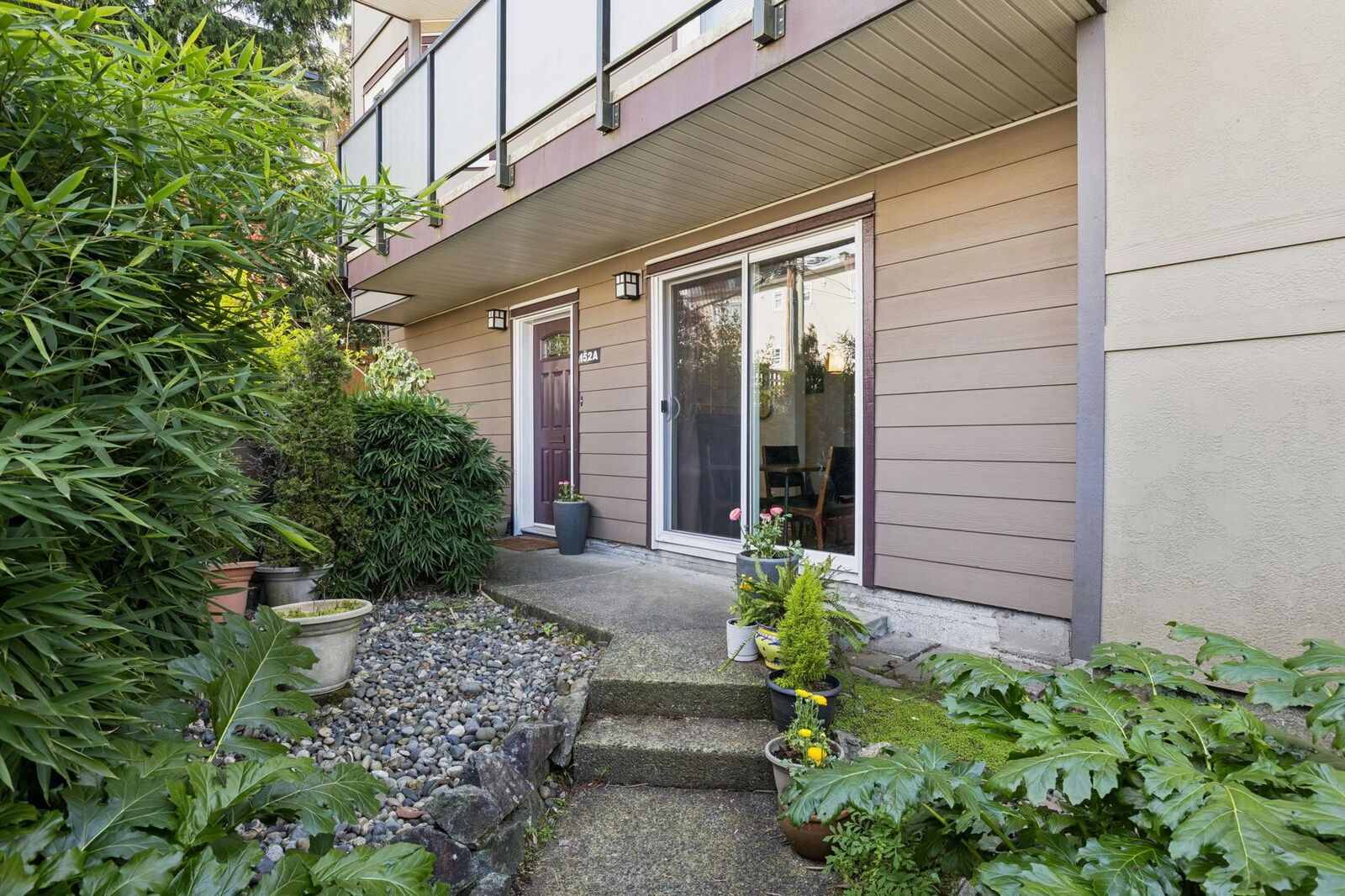 Property Photo: 152A W 18th Street BC V7M 1W4