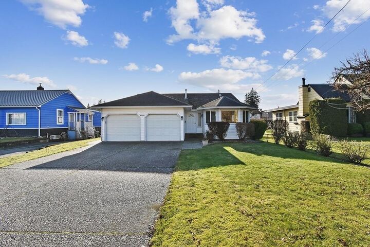 45430 Bernard Avenue — photo 1
