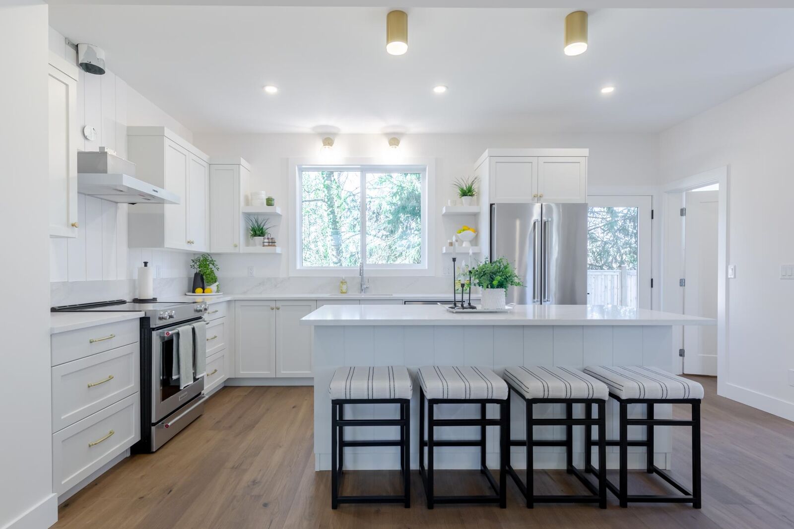 Property Photo: 2465 Beck Road BC V2S 4S3