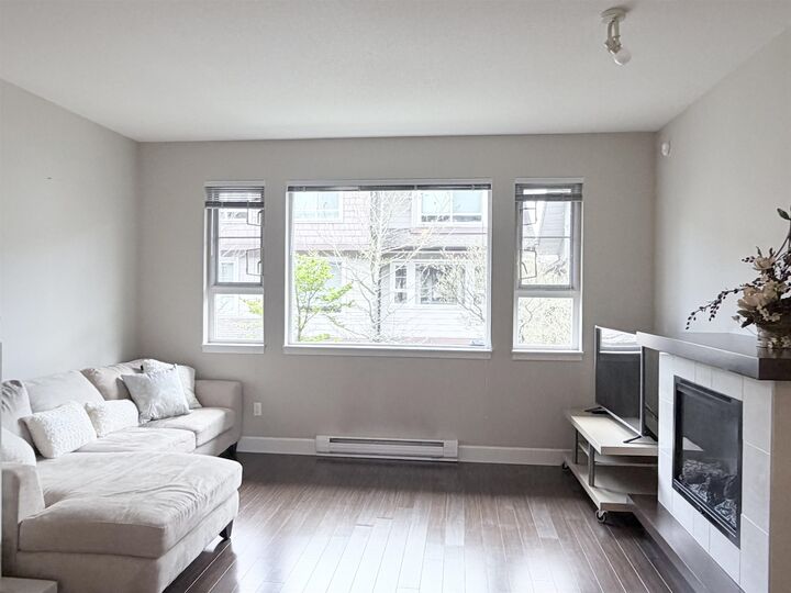 Property Photo: 9551 Ferndale Road 25 BC V6Y 0A6