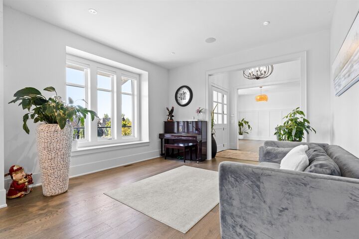 Property Photo: 16521 58 Avenue BC V3S 6P8